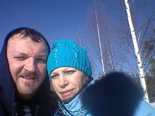 С супругой на лыжной прогулке.